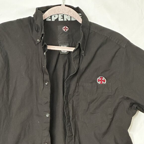Independent Trading Company Other - Vintage Skater Shirt Black Short Sleeve Button-up Independent Men's Size Large
